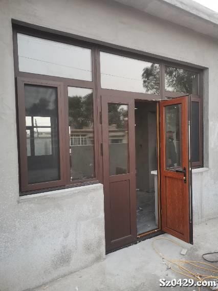 专业门窗制作维修与金刚网纱窗批发 一站式室内木门窗安装服务