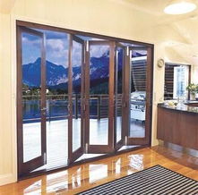 五金门窗行业品牌战升级 室内木门窗安装服务成新战场